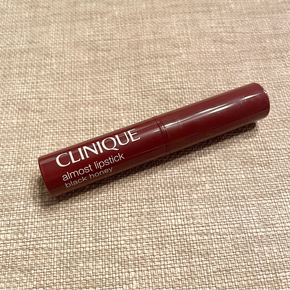 NWT Clinique Almost Lipstick Black Honey